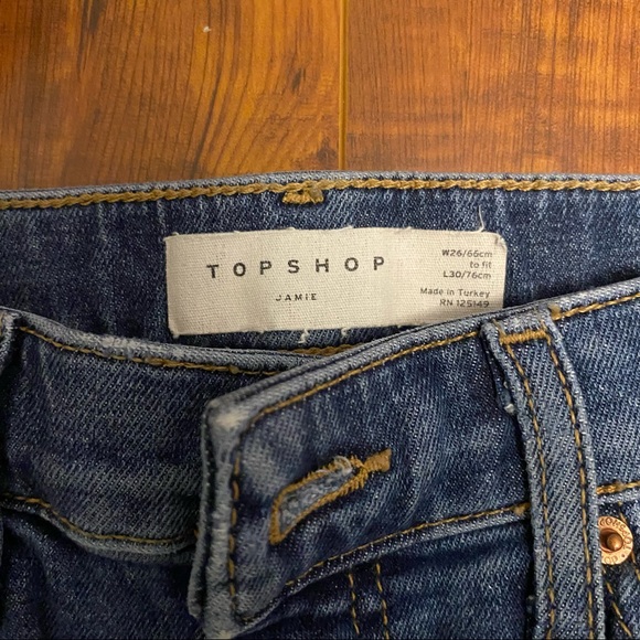 TopShop high waisted Jamie Jeans in midblue. Size: W26 L3 - Picture 3 of 4
